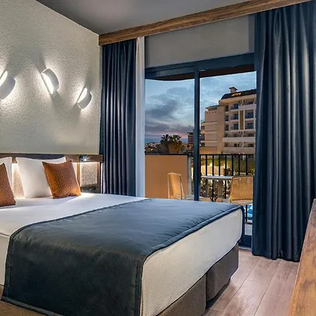 Kaia Coracesium 酒店