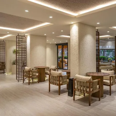 酒店 Kaia Coracesium 4*